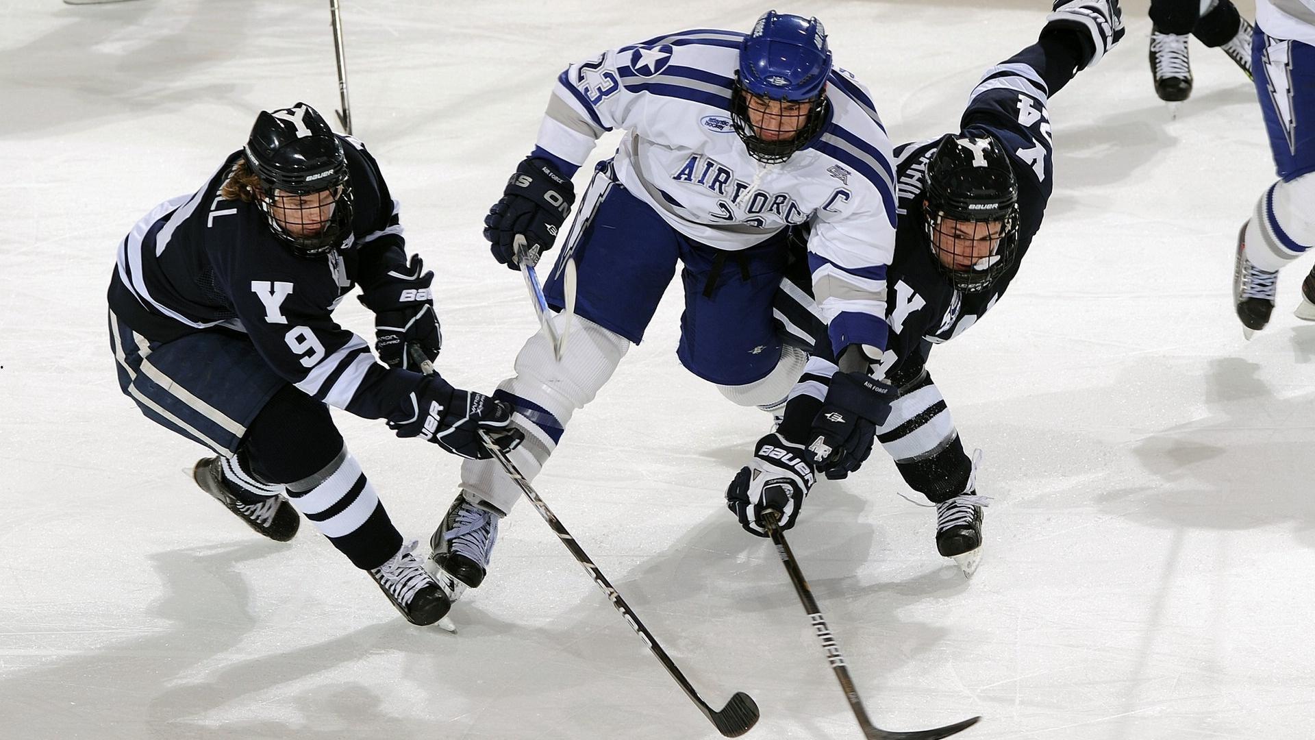 新星热议NBA最强球员,弗拉格领衔多人支持约基奇,佩蒂福德独荐哈登